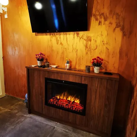 Odmaraliste Kod Mice 3 شقة