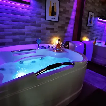 Odmaraliste Kod Mice 3 شقة