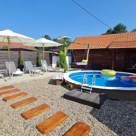 Odmaraliste Kod Mice 3 شقة *