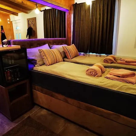 شقة Odmaraliste Kod Mice 3 *