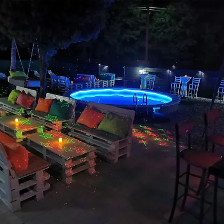 شقة Odmaraliste Kod Mice 3 *